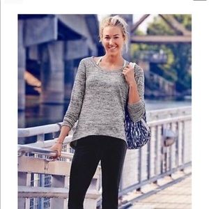 Athleta No Sweatin’ it shark-bite top